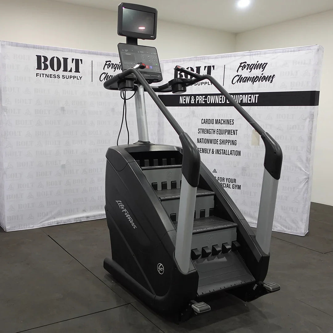 LifeFitness | 95P with HDTV | Stepmill |PMH1D1702