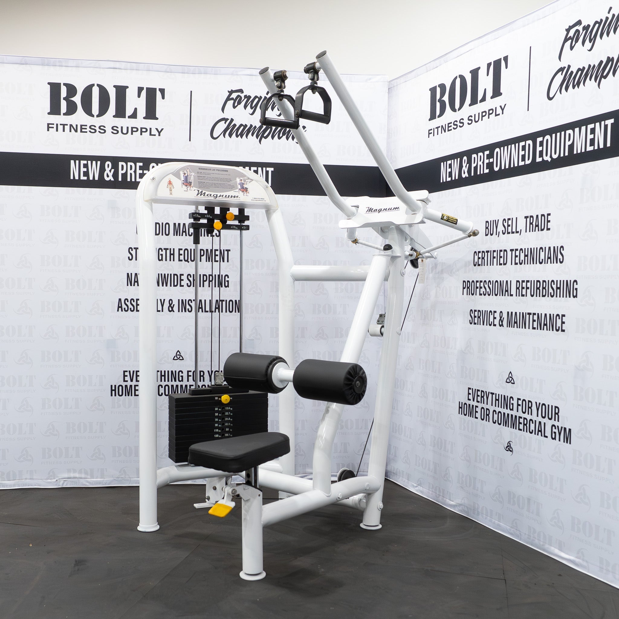 Magnum | Biangular Lat Pulldown | C6244